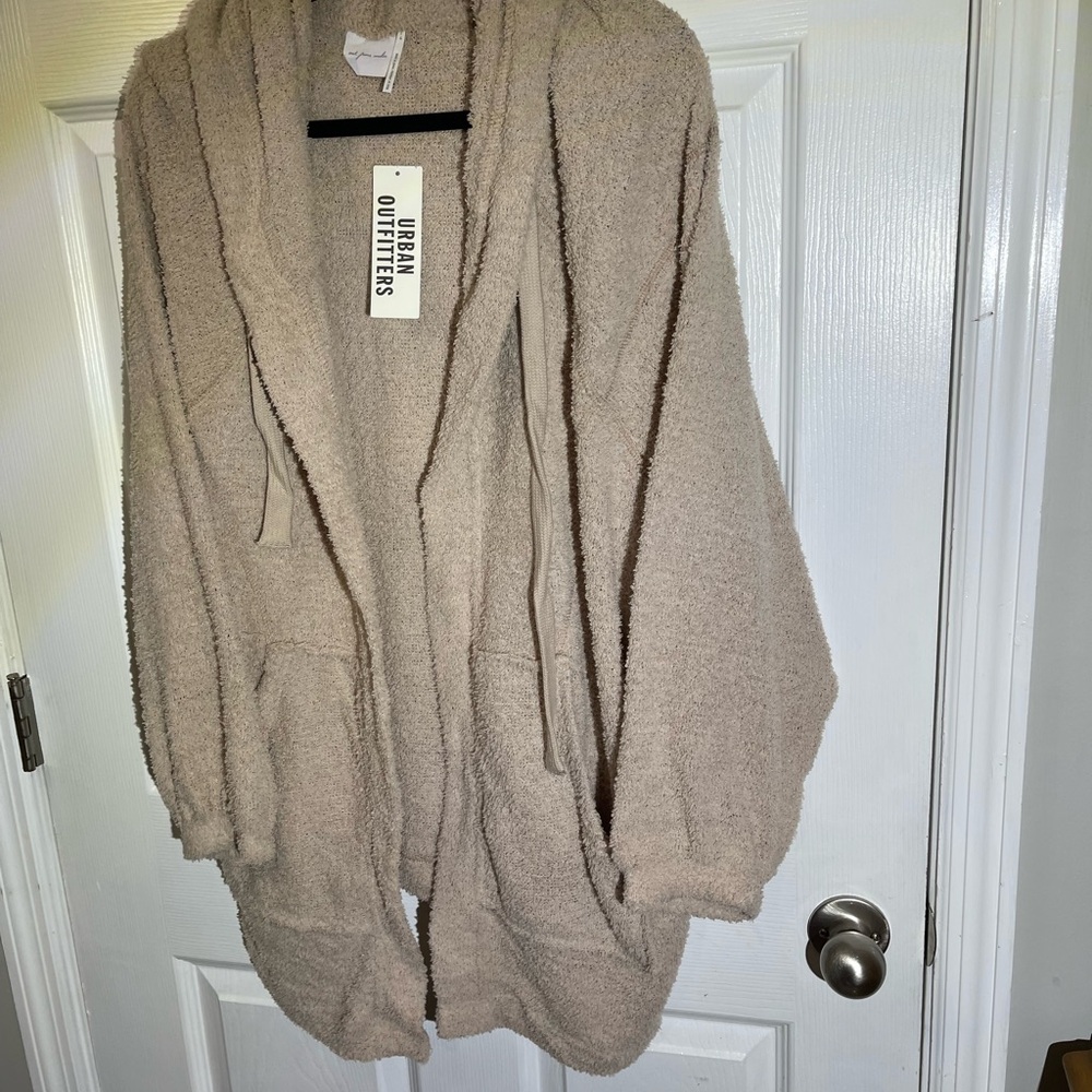Urban Outfitters Sweater Cardigan Hoodie with Pockets Beige/ Tan Sz L NWT - Picture 4 of 11
